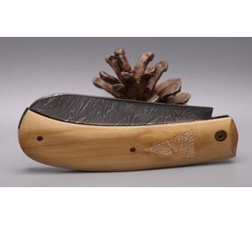 Slipjoint Knife Carbon Steel Damascus and Carved Boxwood